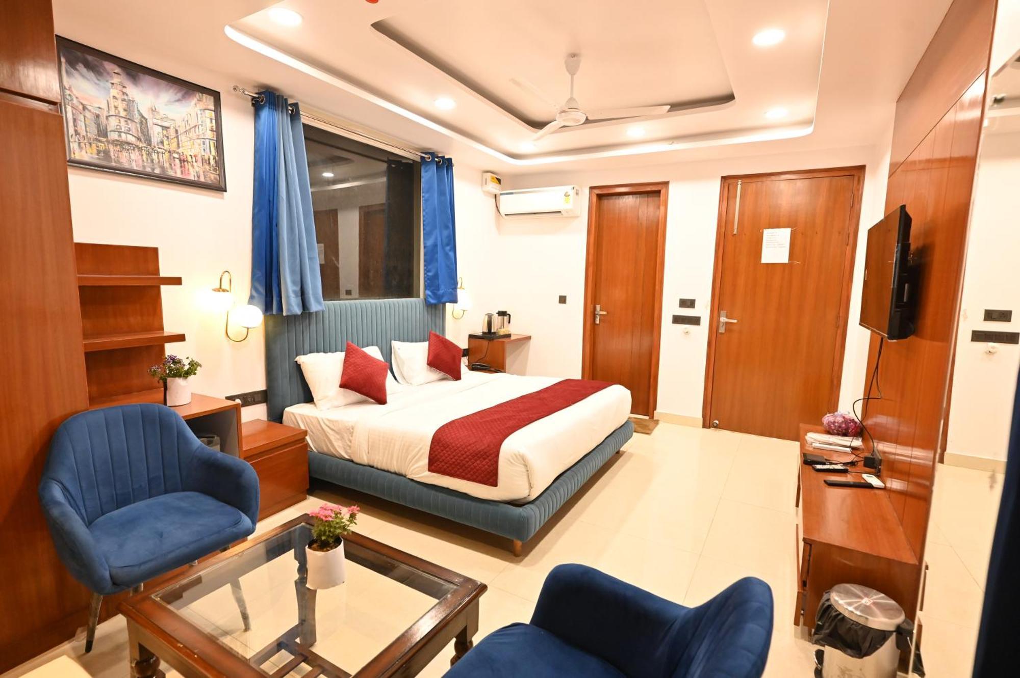Hotel Down Town Paschim Vihar Delhi  Exterior photo