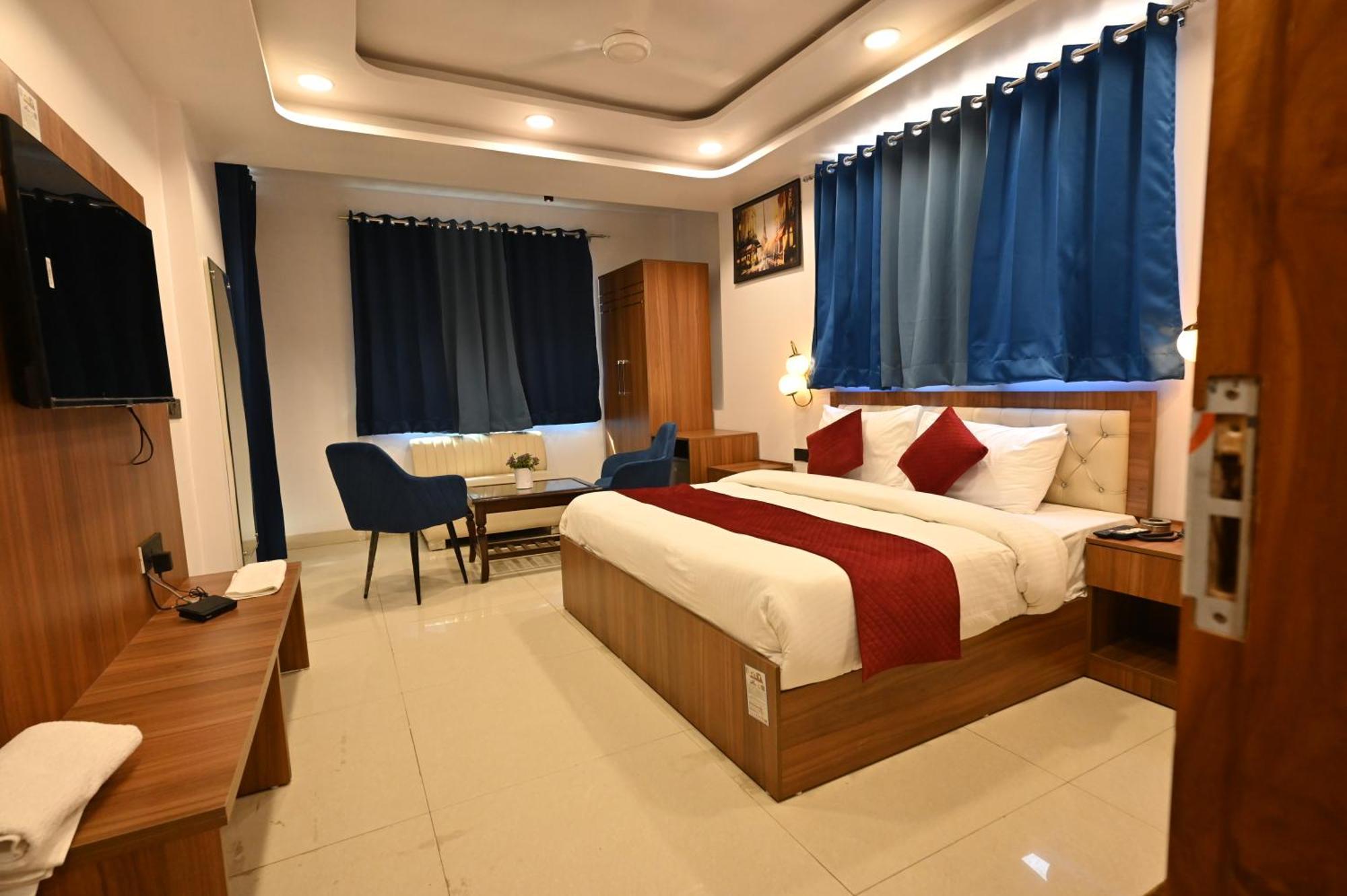 Hotel Down Town Paschim Vihar Delhi  Exterior photo